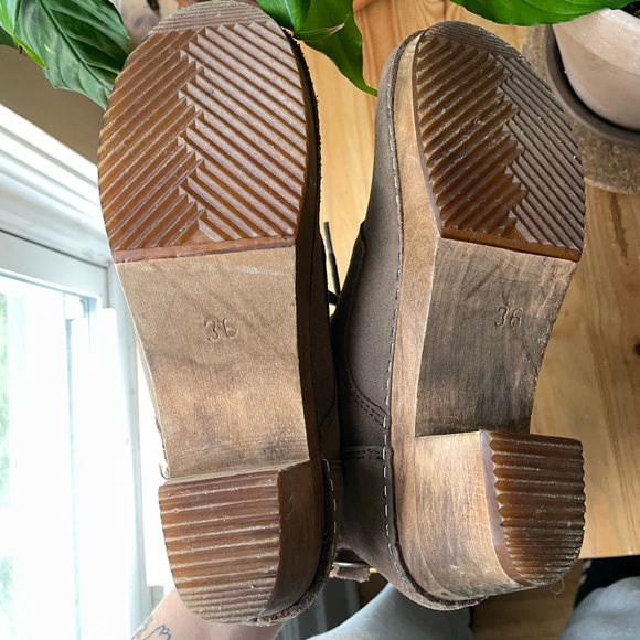 Vintage Swedish Sanita Lace Up Clog Boots Taupe Suede - Picture 2 of 7